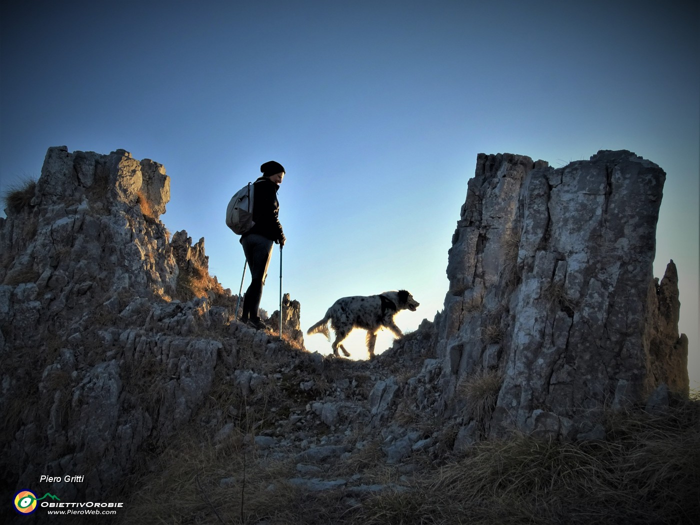 03 Tra i roccioni di cresta dello Zuc di Pralongone (1503 m ).JPG